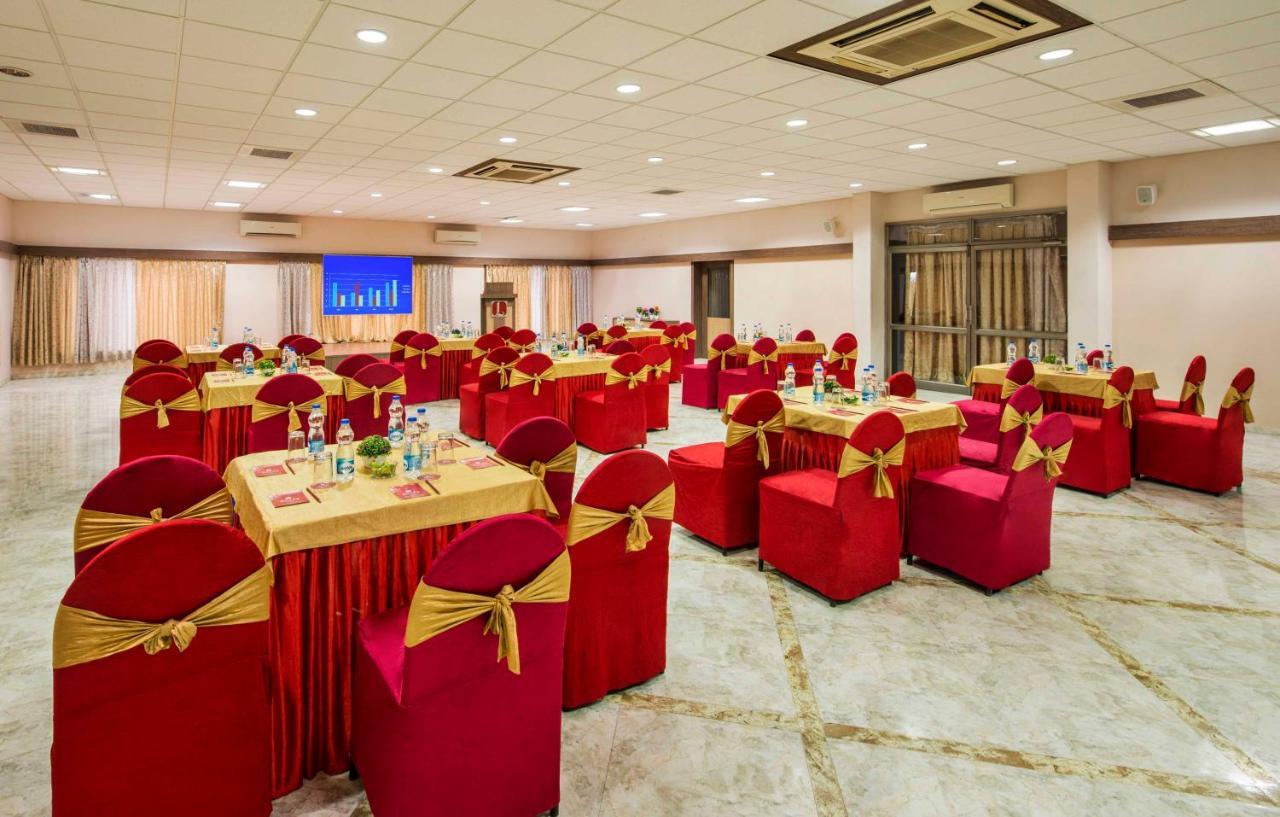 Lion Lords Inn Rājula Εξωτερικό φωτογραφία