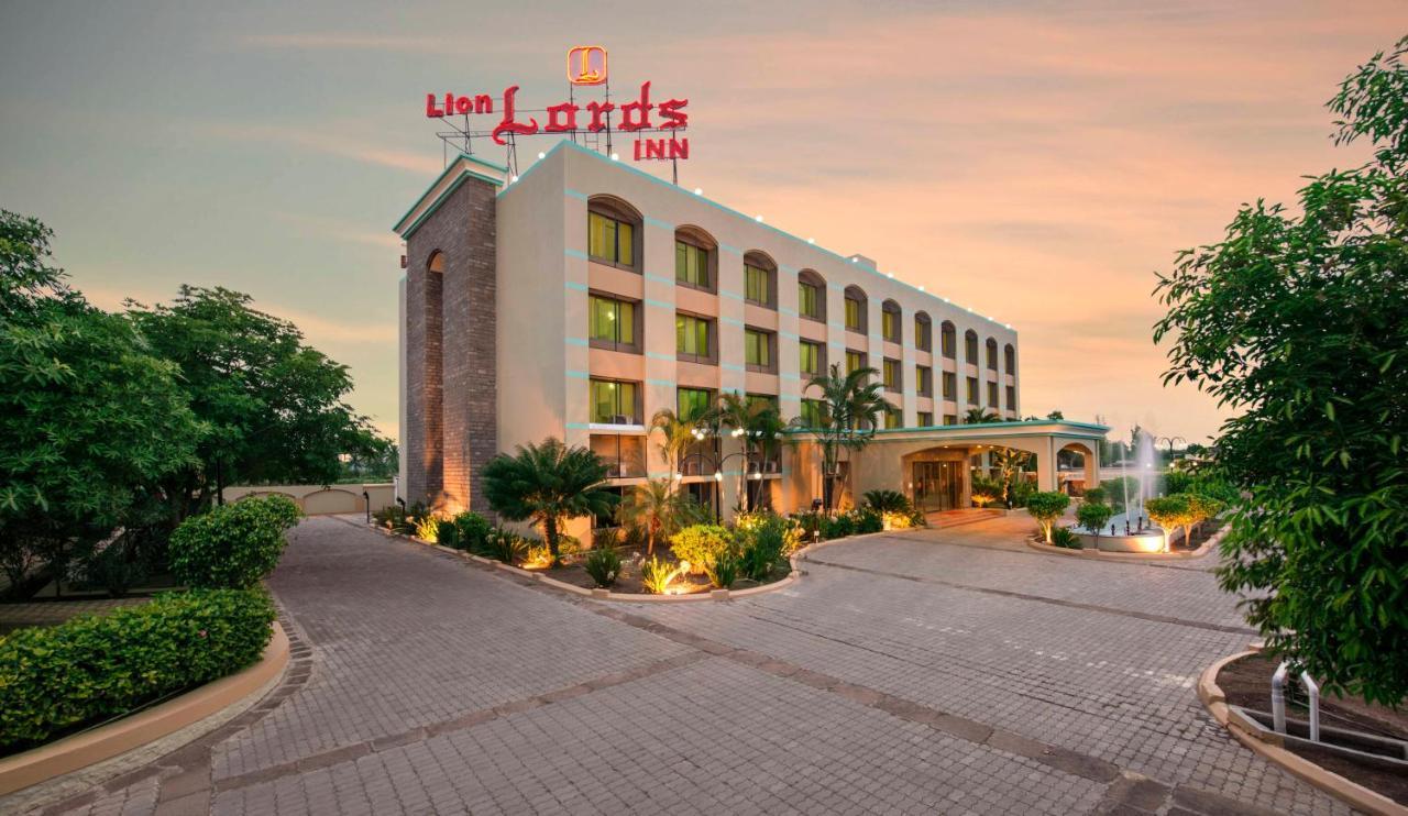 Lion Lords Inn Rājula Εξωτερικό φωτογραφία