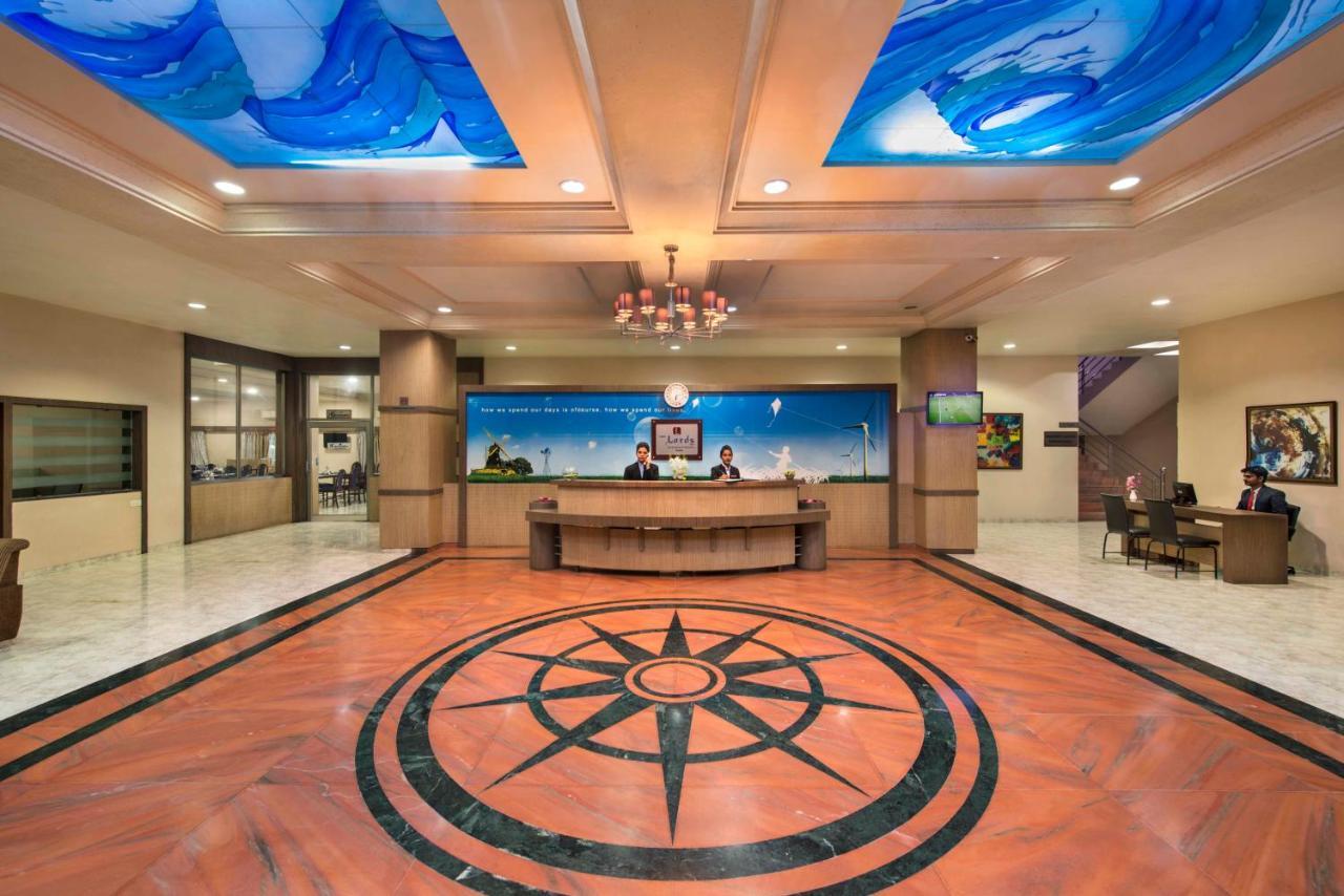 Lion Lords Inn Rājula Εξωτερικό φωτογραφία