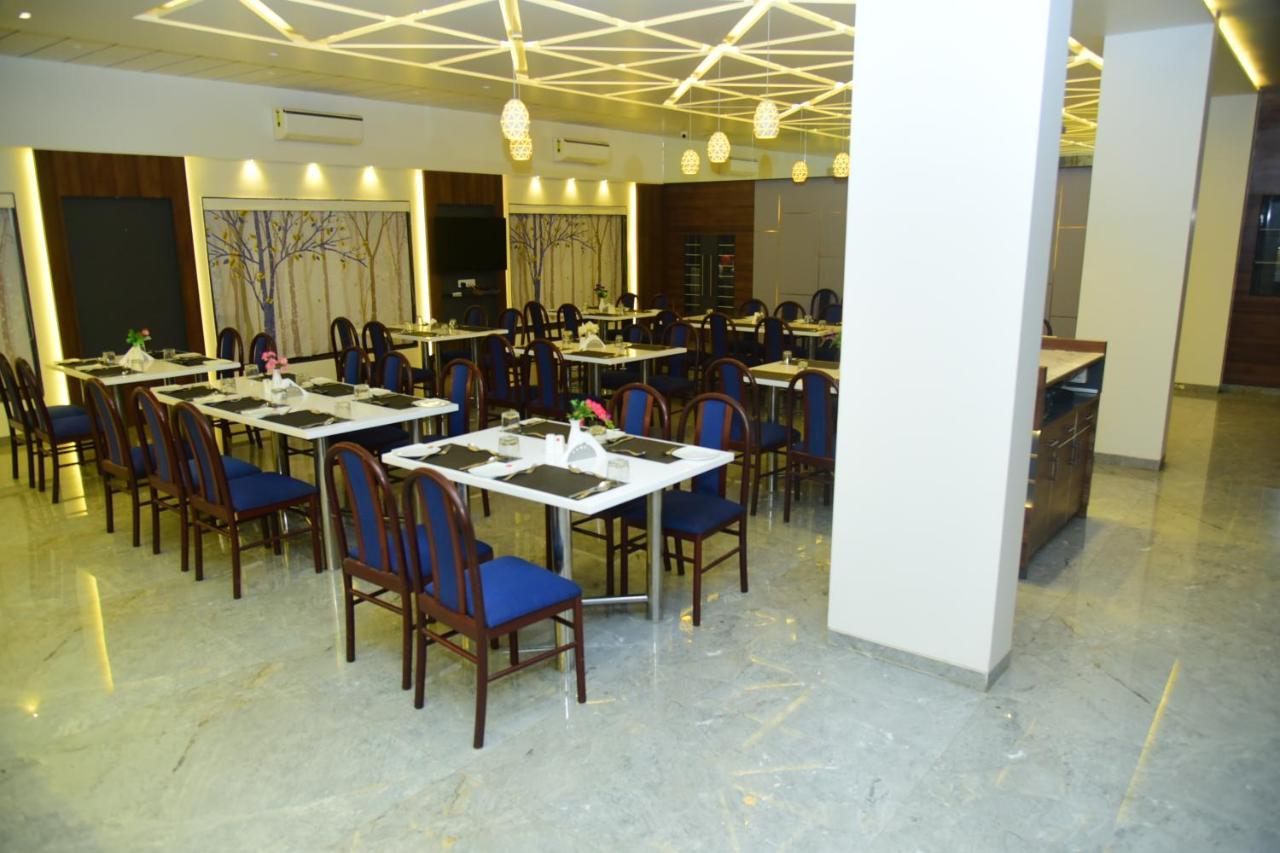Lion Lords Inn Rājula Εξωτερικό φωτογραφία